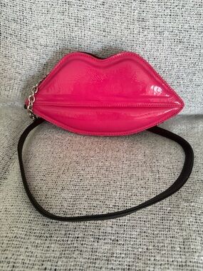 Rara Avis by Iris Apfel Patent Lip-Shaped Crossbody Bag in Hot Pink